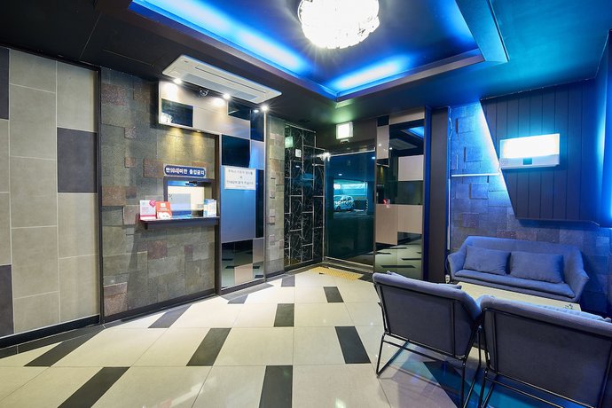 Imagen de los interiores del Hotel Hyu. Foto 18