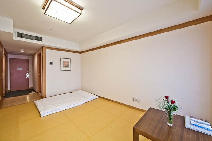 Imagen de la habitación del Hotel Hyundai By Lahan Mokpo. Foto 14