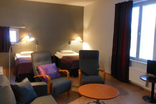 Imagen de la habitación del Hotel Hyv&auml;ril&auml; Holiday-and Youth Centre. Foto 7