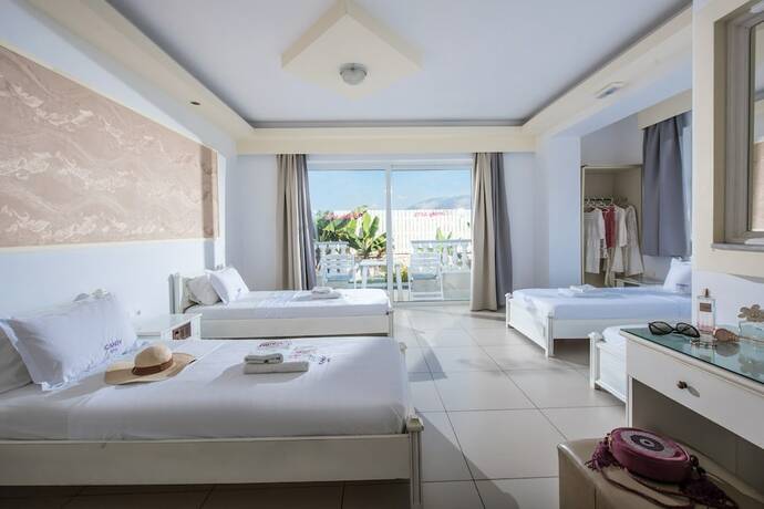 Imagen general del Hotel I Candy \'\'By Estia\'\'. Foto 2