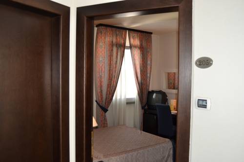 Imagen de la habitación del Hotel I' Fiorino. Foto 6
