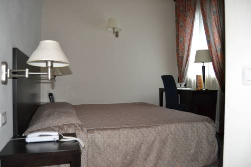 Imagen de la habitación del Hotel I' Fiorino. Foto 8