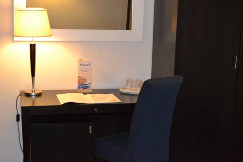 Imagen de la habitación del Hotel I' Fiorino. Foto 16