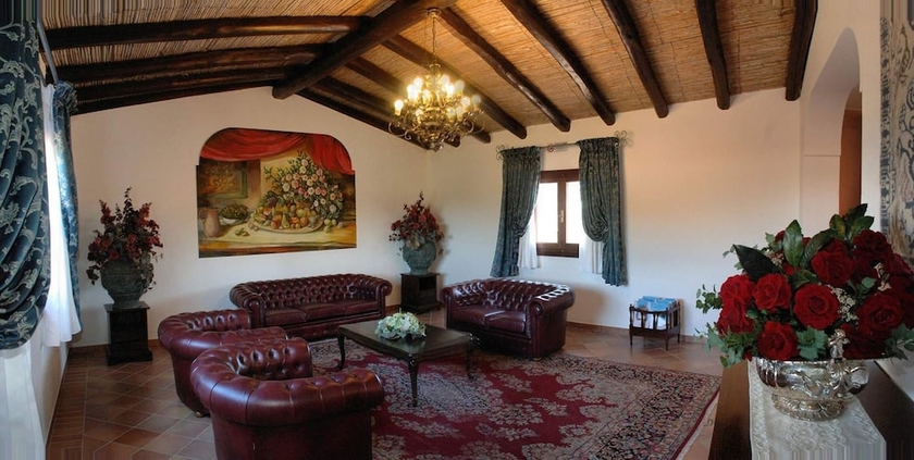 Imagen de los interiores del Hotel I Giardini Di Cala Ginepro Resort. Foto 15