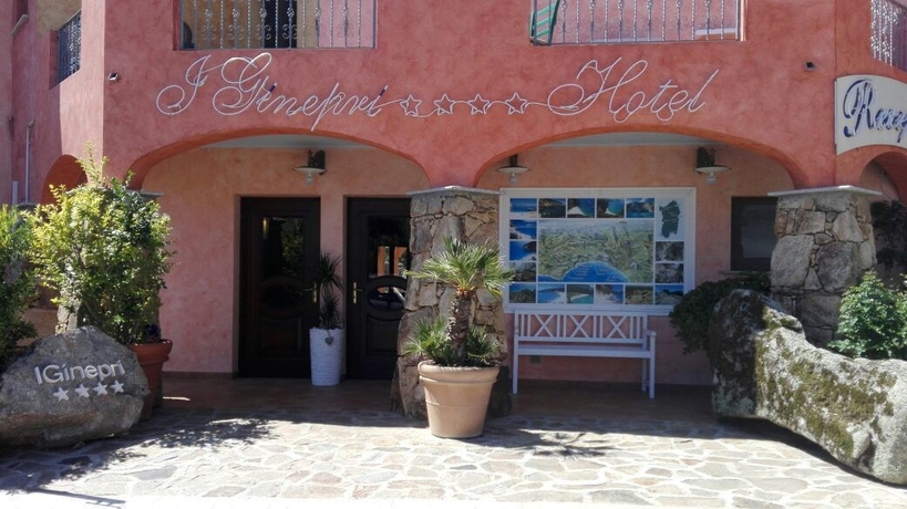 Imagen general del Hotel I Ginepri, Cala Gonone. Foto 3