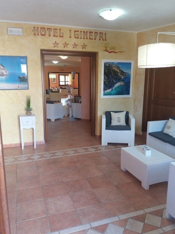 Imagen de los interiores del Hotel I Ginepri, Cala Gonone. Foto 18