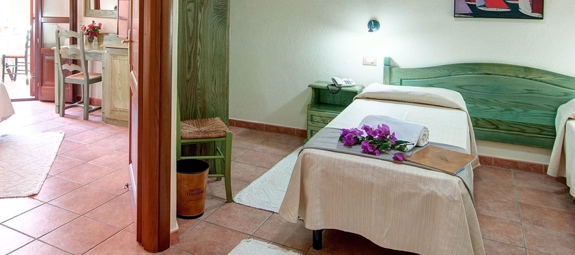 Imagen de la habitación del Hotel I Ginepri, Cala Gonone. Foto 9