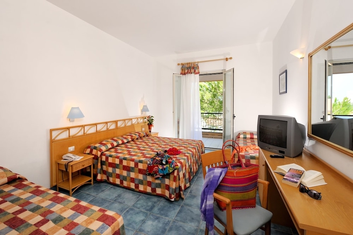 Imagen de la habitación del Hotel I Melograni. Foto 12