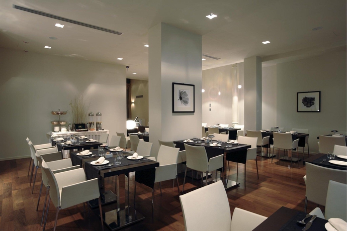 Imagen del bar/restaurante del Hotel I Portici. Foto 7