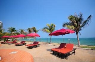 Imagen de los exteriores del Hotel I Resort Cliff View. Foto 7
