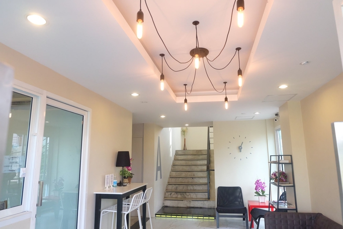 Imagen de los interiores del Hotel I Rich Residence. Foto 16