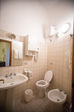 Imagen de la habitación del Hotel I Tigli Corinaldo Albergo Diffuso. Foto 5