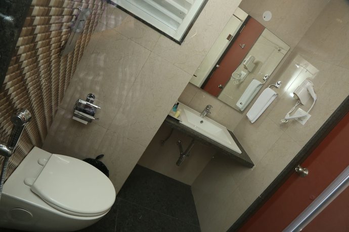 Imagen de la habitación del Hotel I V Sanctum. Foto 17