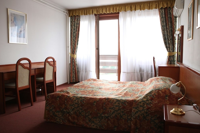 Imagen de la habitación del Hotel I, Zagreb. Foto 2