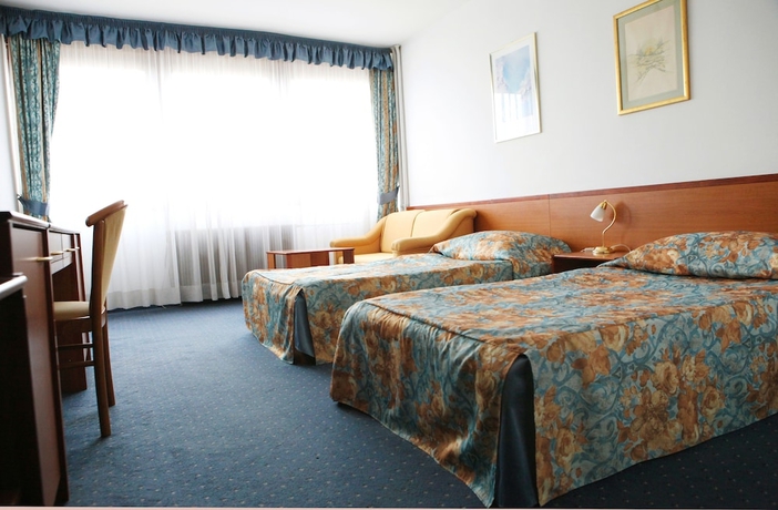 Imagen de la habitación del Hotel I, Zagreb. Foto 5