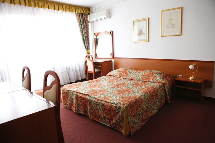 Imagen de la habitación del Hotel I, Zagreb. Foto 8