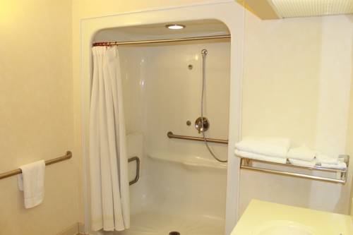 Imagen de la habitación del Hotel I-80 Inn and Suites. Foto 3