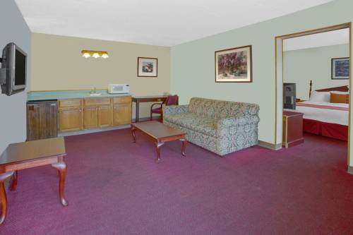 Imagen de la habitación del Hotel I-80 Inn and Suites. Foto 4