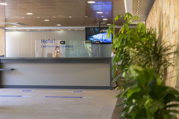 Imagen de los interiores del Hotel IBERIK BALNEARIO ROCALLAURA. Foto 21