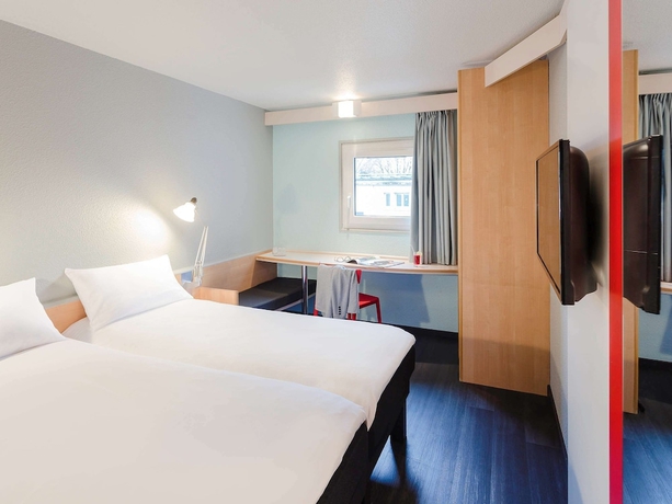 Imagen de la habitación del Hotel IBIS BOURGES. Foto 7