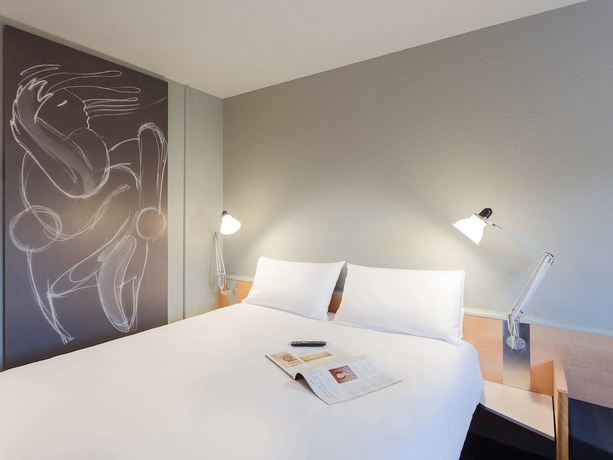 Imagen de la habitación del Hotel IBIS BOURGES. Foto 9