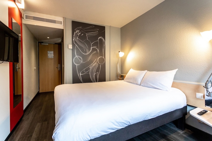 Imagen de la habitación del Hotel IBIS BOURGES. Foto 13