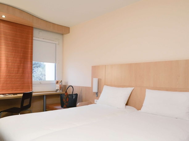 Imagen de la habitación del Hotel IBIS CAEN CENTRE. Foto 5