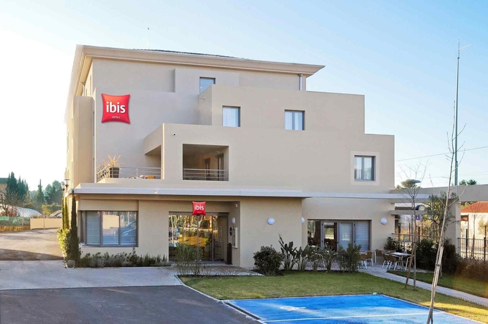 Imagen general del Hotel IBIS CANNES MOUANS SARTOUX. Foto 3