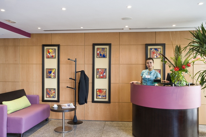 Imagen de los interiores del Hotel IBIS CASA SIDI MAAROUF. Foto 13