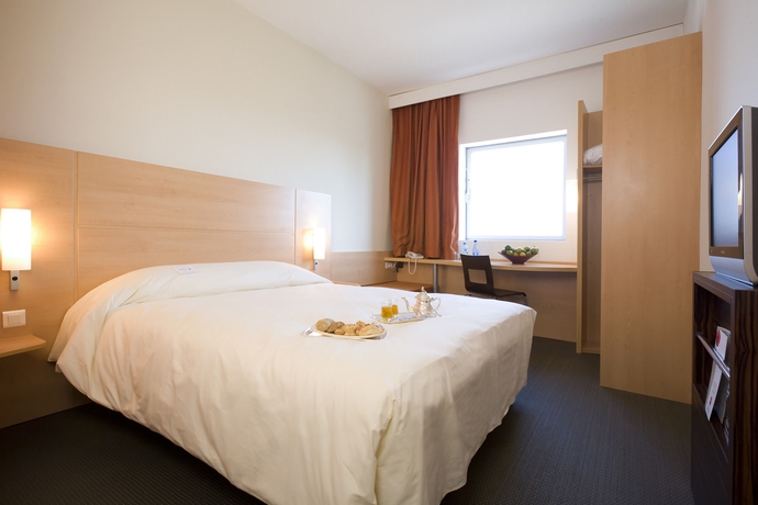 Imagen de la habitación del Hotel IBIS CASA SIDI MAAROUF. Foto 9
