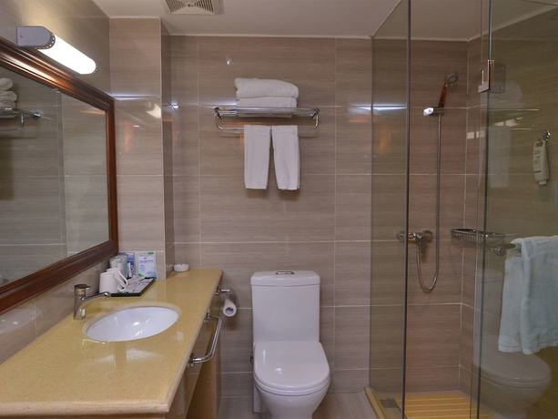 Imagen de la habitación del Hotel IBIS CHONGQING RANJIABA. Foto 3