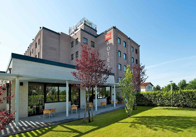 Imagen general del Hotel IBIS FIRENZE PRATO EST. Foto 4