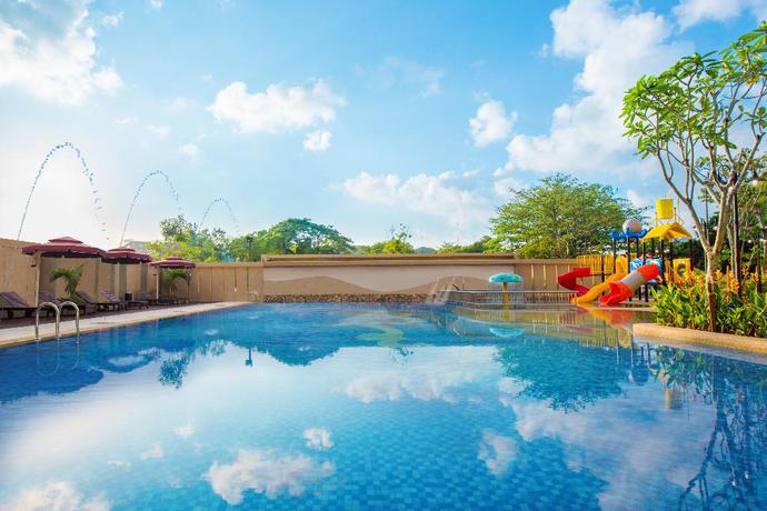 Imagen de la piscina del Hotel IBIS MELAKA. Foto 19
