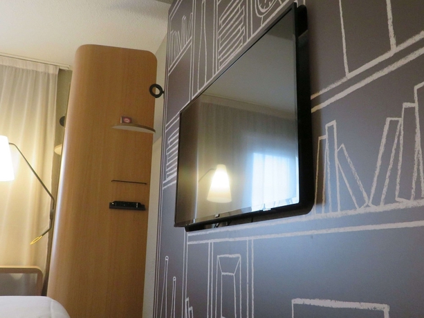 Imagen de la habitación del Hotel IBIS MELUN. Foto 11