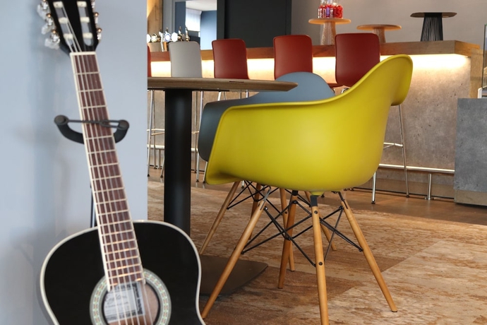 Imagen de los interiores del Hotel IBIS MELUN. Foto 19