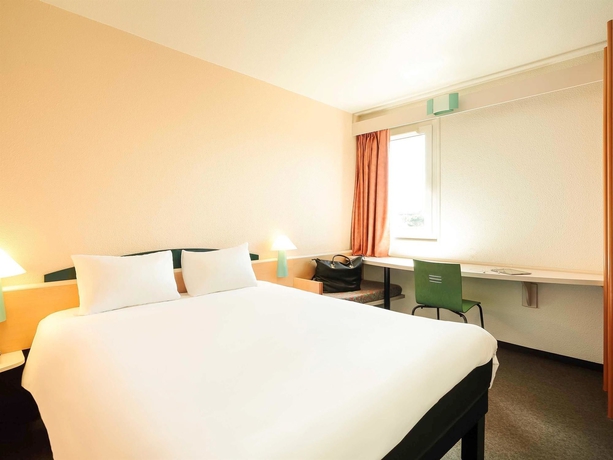 Imagen de la habitación del Hotel IBIS NARBONNE. Foto 12
