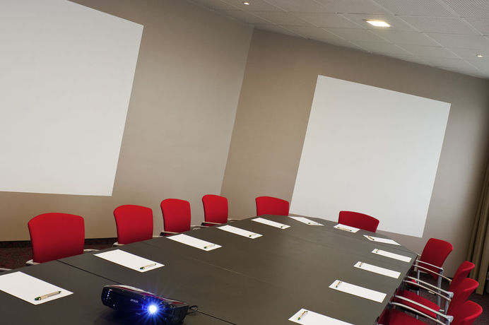 Imagen general del Hotel IBIS SENLIS. Foto 2