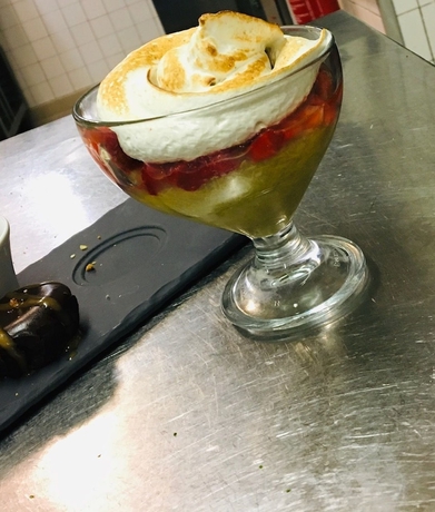 Imagen del bar/restaurante del Hotel IBIS VESOUL. Foto 5