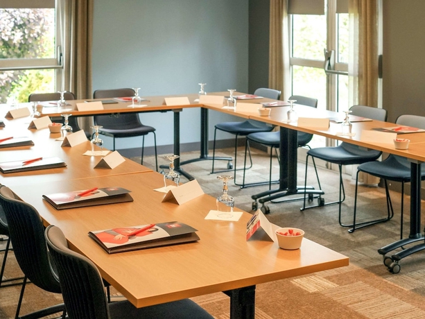 Imagen de los interiores del Hotel IBIS VESOUL. Foto 14