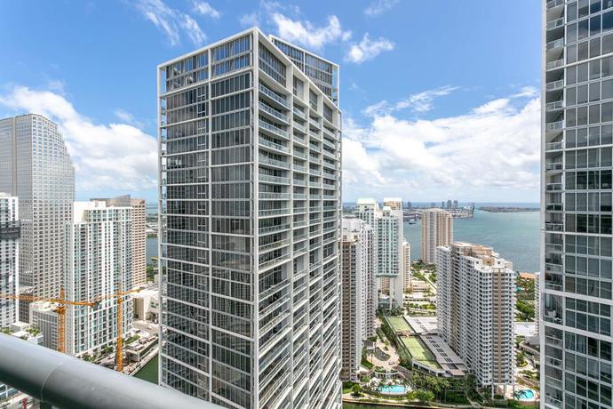 Imagen de los exteriores del Hotel ICON Brickell residences. Foto 24