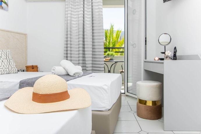 Imagen de la habitación del Hotel ICandy Sol. Foto 5