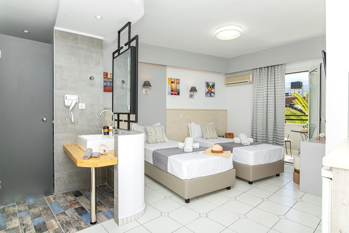 Imagen de la habitación del Hotel ICandy Sol. Foto 13