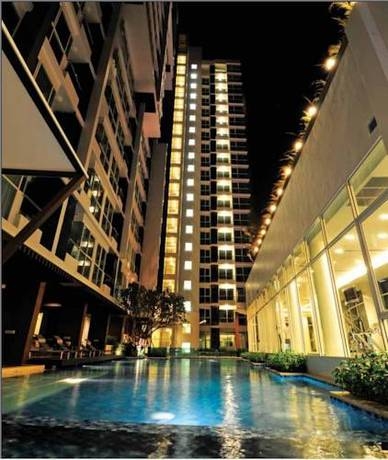 Imagen de la piscina del Hotel IDEO Mix Phaholyothin @BTS Saphan Khwai. Foto 5