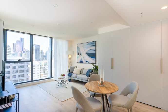 Imagen de la habitación del Hotel IFSuites Melbourne Village. Foto 7