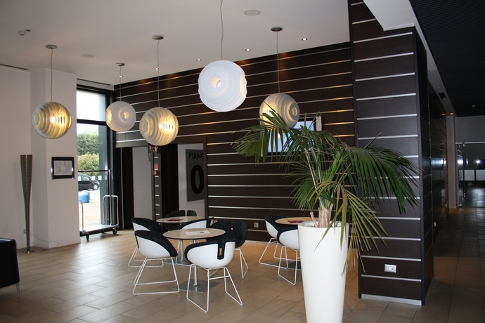 Imagen de los interiores del Hotel IH HOTELS MILANO GIOIA. Foto 14