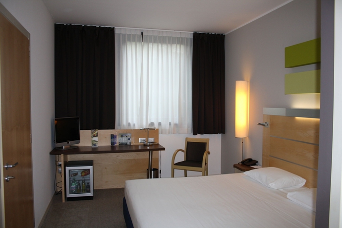 Imagen de la habitación del Hotel IH HOTELS MILANO GIOIA. Foto 8