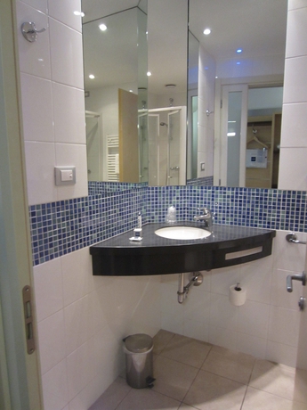 Imagen de la habitación del Hotel IH HOTELS MILANO GIOIA. Foto 11