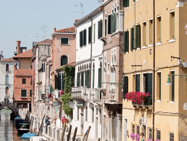 Imagen de los exteriores del Hotel IH Hotels Venezia Salute Palace. Foto 11