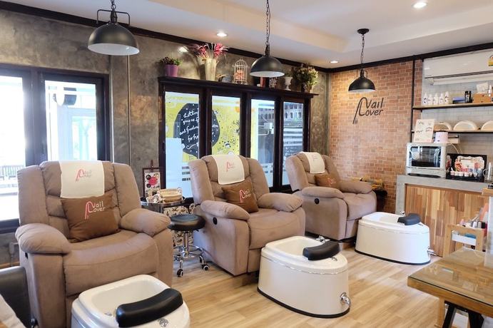 Imagen de los interiores del Hotel I-House Chiangrai. Foto 16