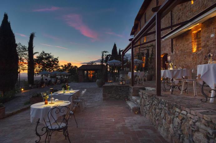 Imagen del bar/restaurante del Hotel II Miraggio in Val d'Orcia Relais and Spa. Foto 3